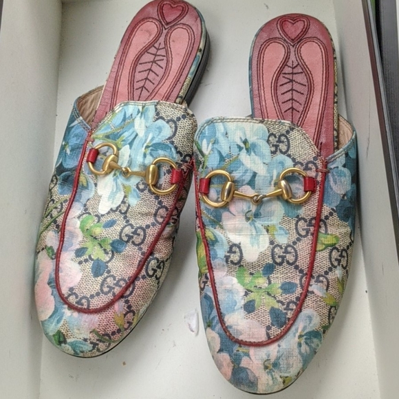 Gucci slides